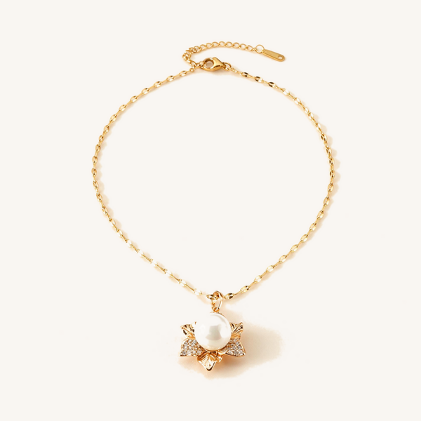 Petal Pearl Necklace
