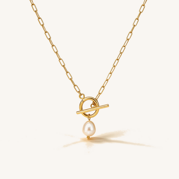 Minimal Pearl Drop Necklace