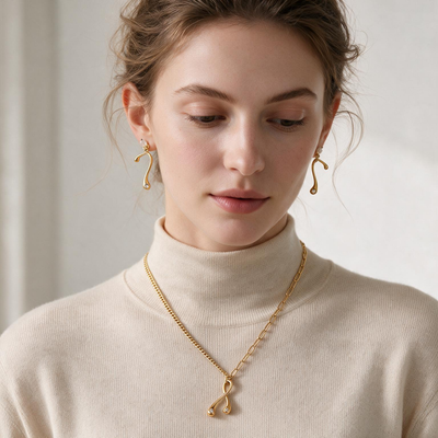 Curve Pearl Necklace Set