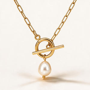 Minimal Pearl Drop Necklace